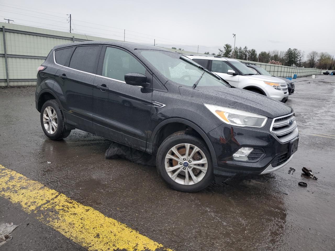 1FMCU9G99HUD67117 FORD ESCAPE 2017