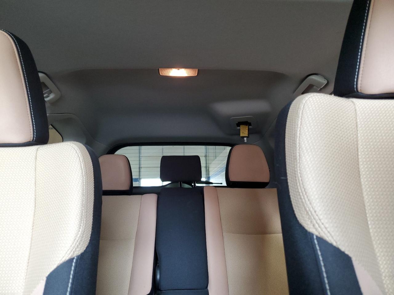 JTMRFREV9GJ097962 TOYOTA RAV4 2016