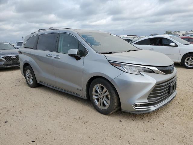  TOYOTA SIENNA 2021 Сріблястий