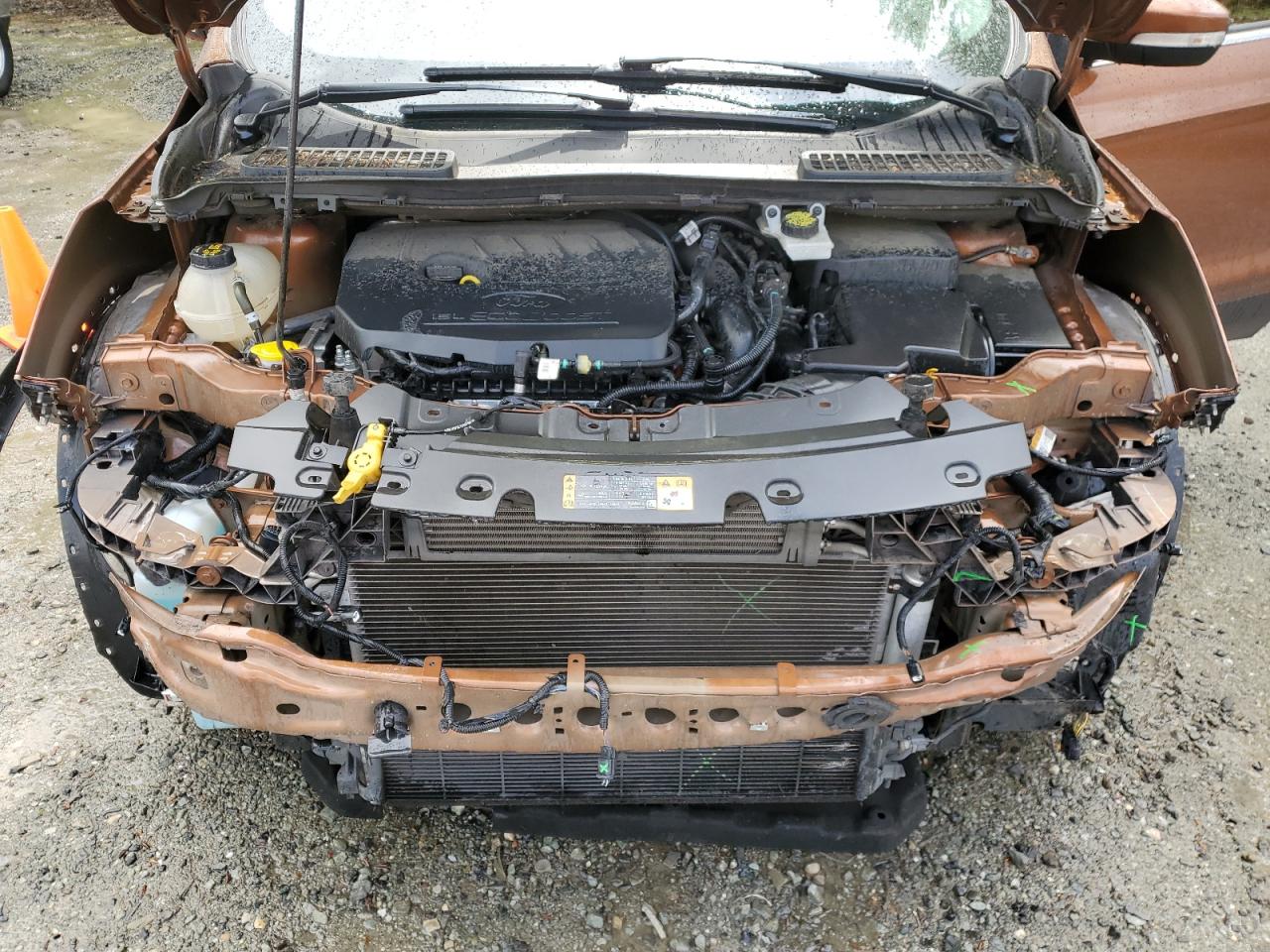 1FMCU9JD2HUE37456 FORD ESCAPE 2017
