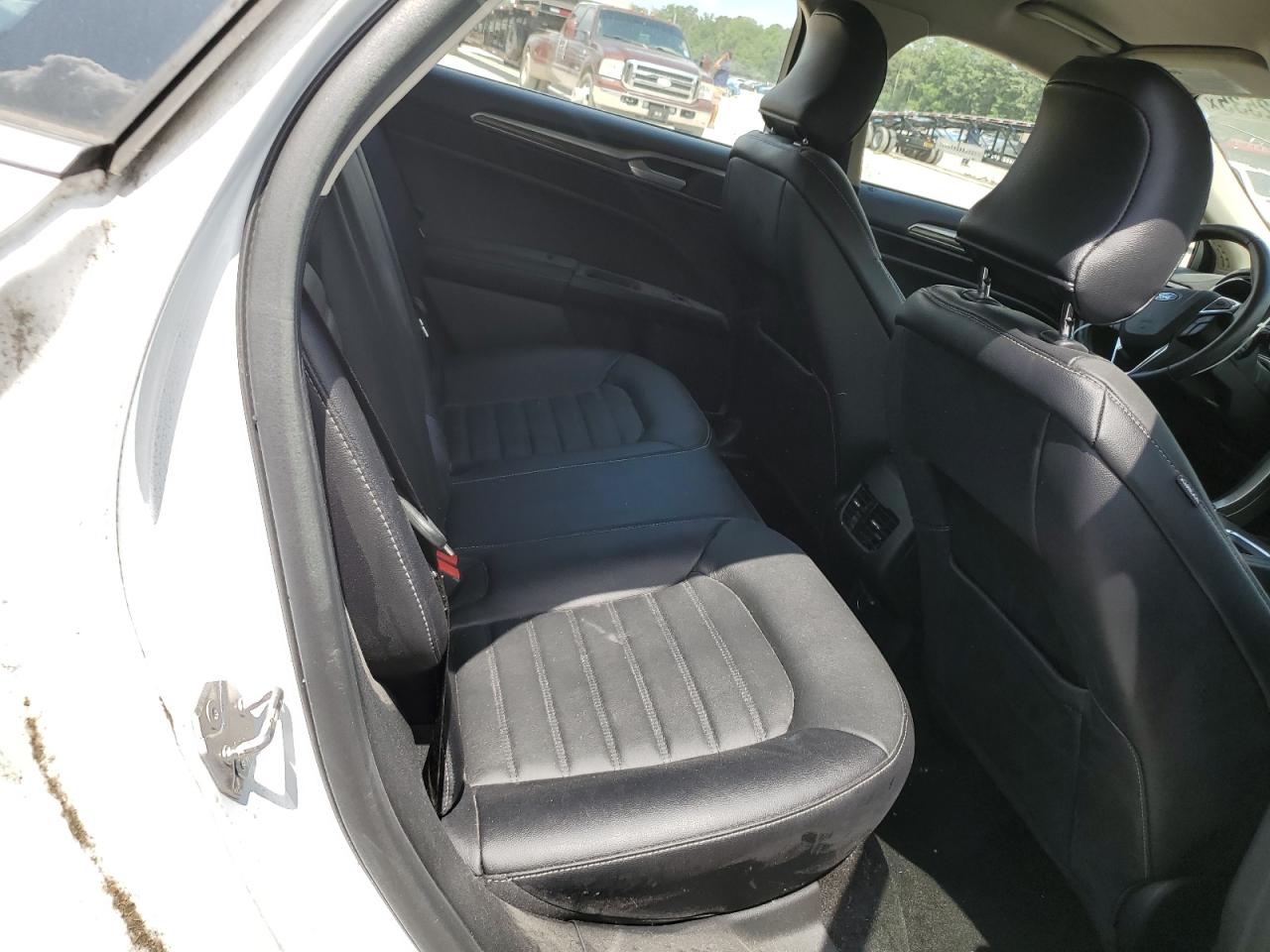 2018 Ford Fusion Se Hybrid VIN: 3FA6P0LU0JR281888 Lot: 54032535