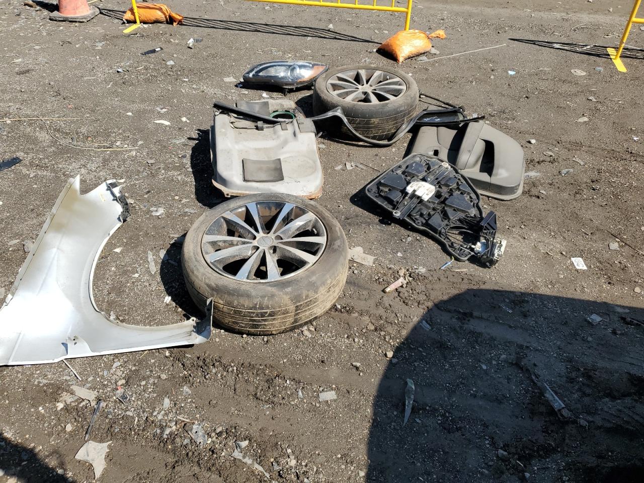 2013 Chrysler 200 Touring VIN: 1C3CCBBB0DN583858 Lot: 51686945