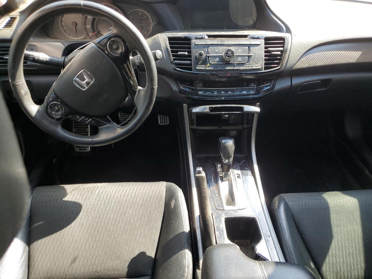1HGCR2F58HA030842 HONDA ACCORD 2017