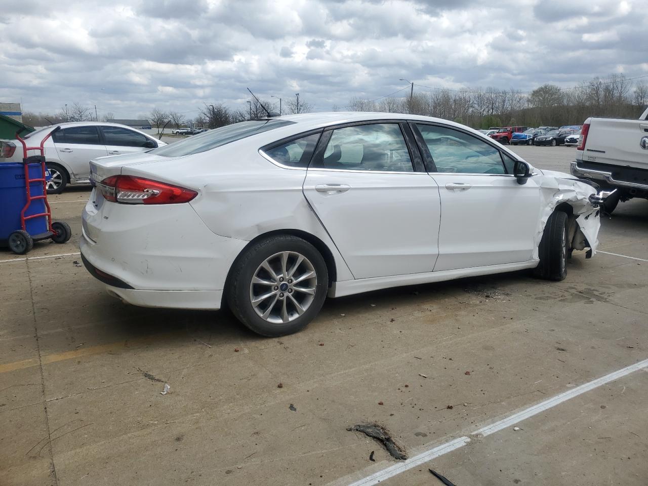 3FA6P0H73HR415631 FORD FUSION 2017