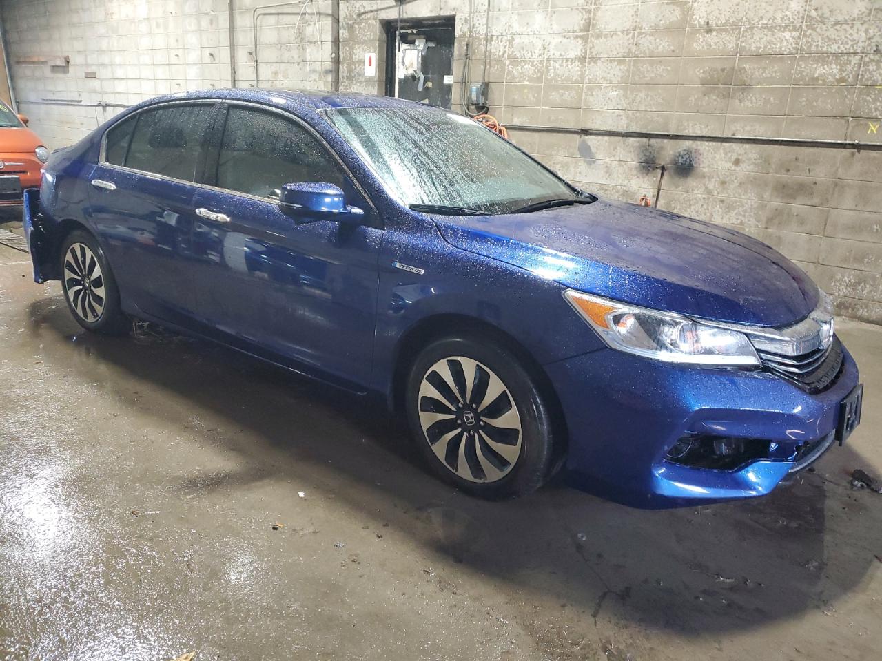 JHMCR6F55HC028684 HONDA ACCORD 2017