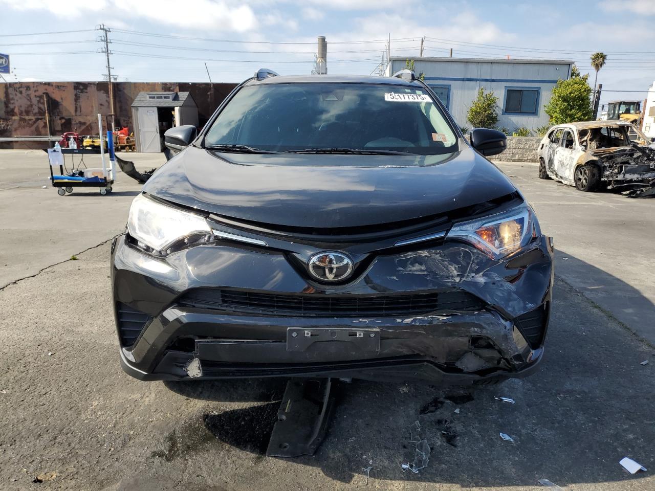 2T3ZFREV5HW336751 TOYOTA RAV4 2017