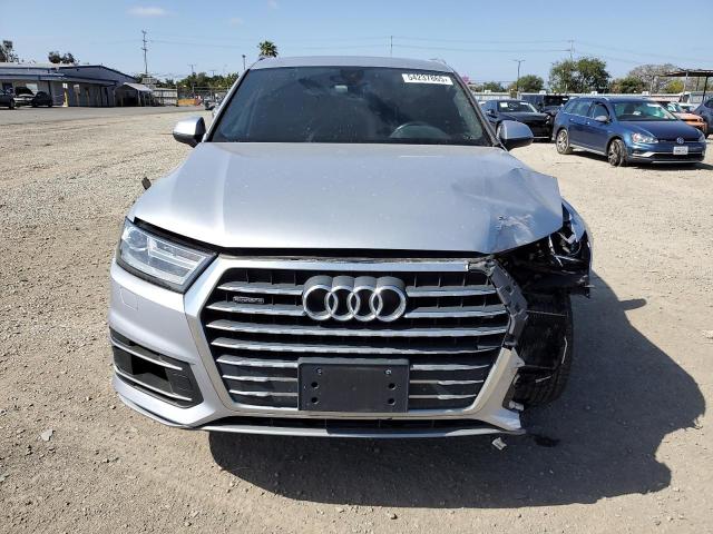  AUDI Q7 2017 Серебристый