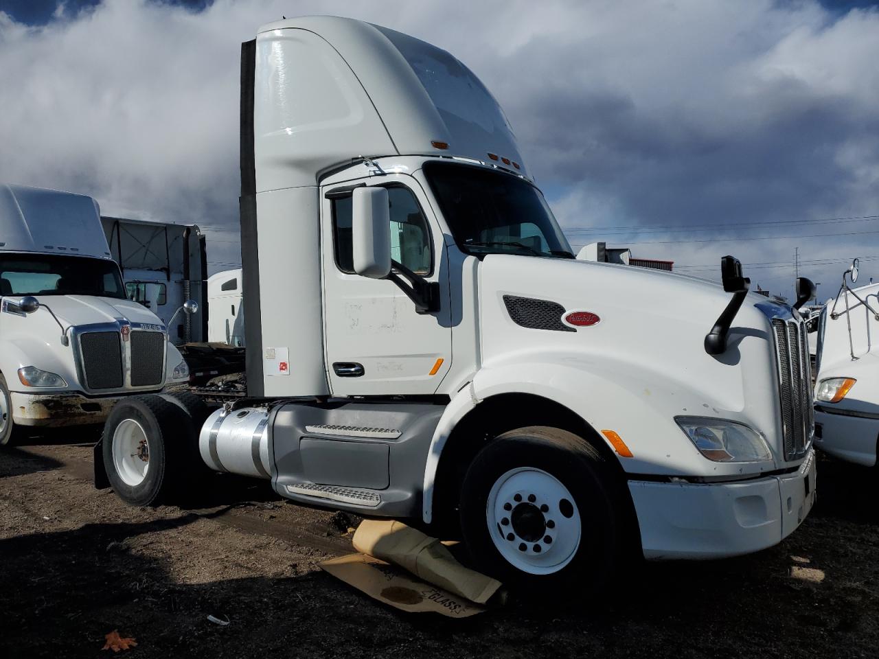2016 Peterbilt 579 Semi Truck for Sale in Brighton, CO - Mechanical