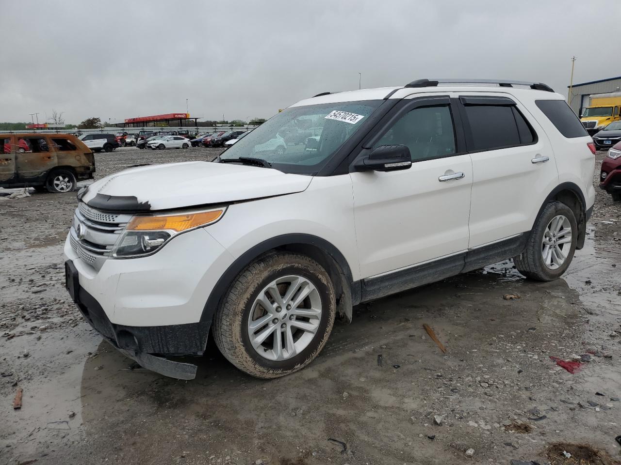 2013 Ford Explorer Xlt for Sale in Cahokia Heights, IL - Front End