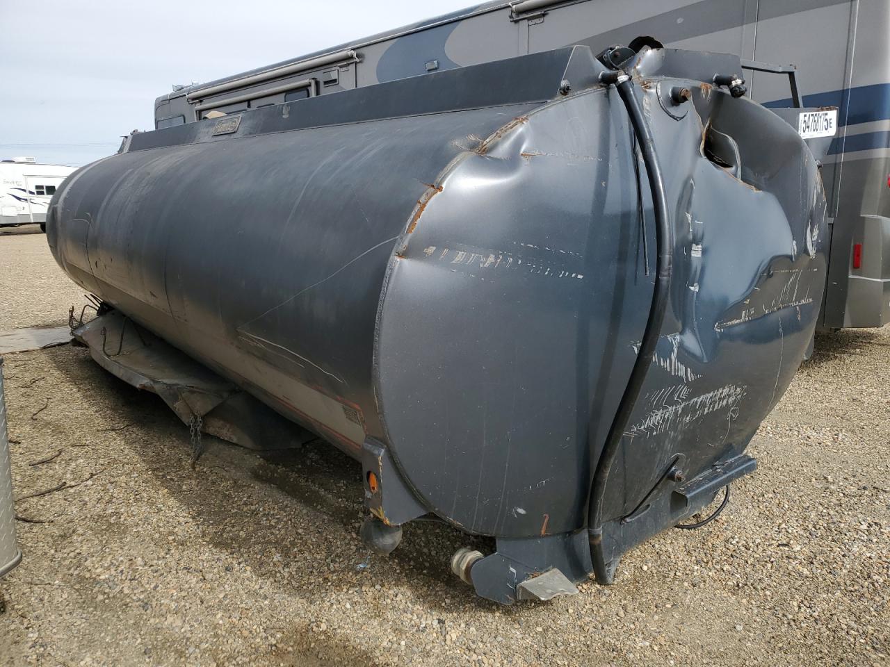 2000 Other Heavy Equipment Tank იყიდება Nisku-ში, AB - Front End