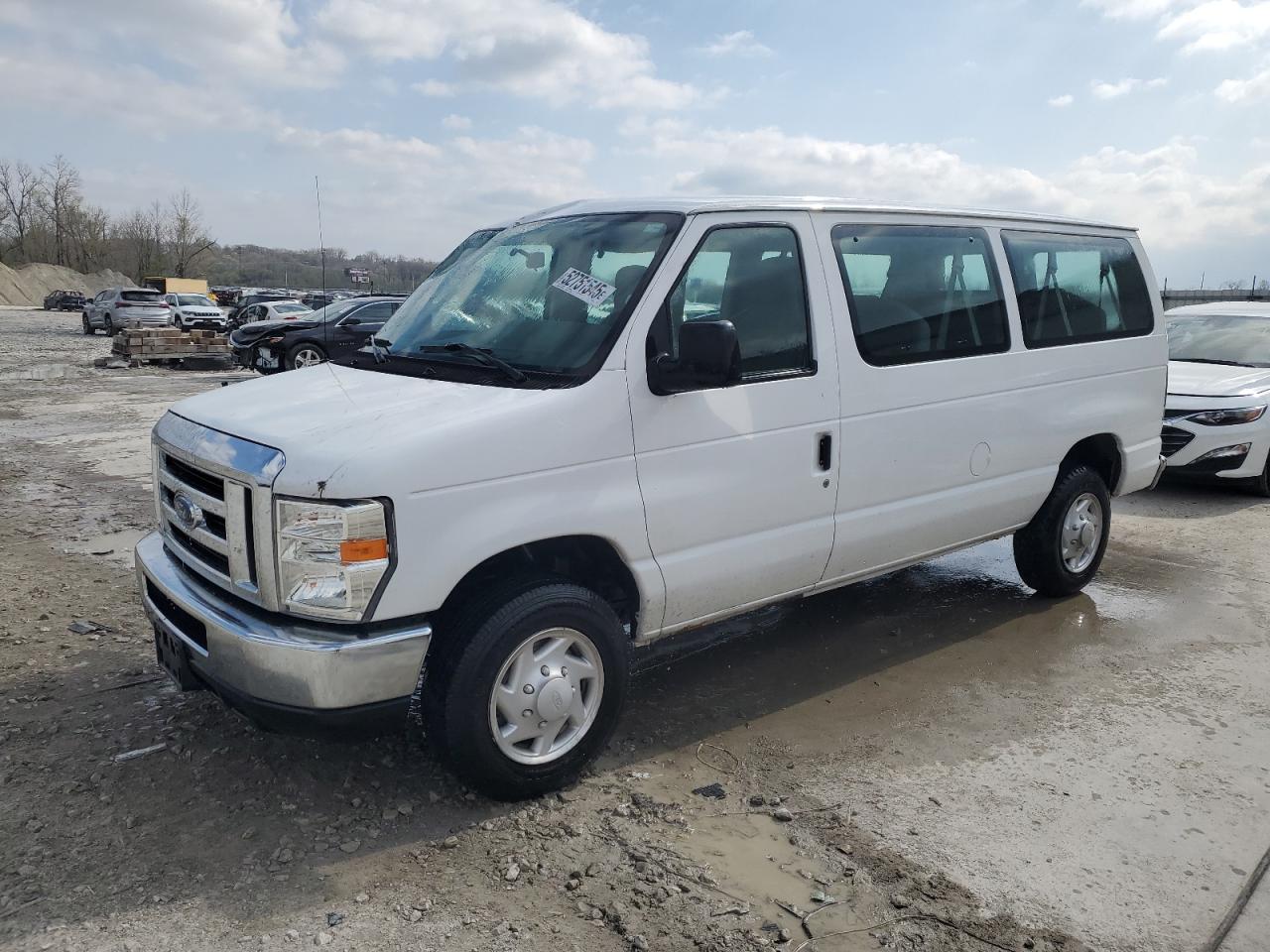Cahokia Heights, IL에서 판매 중인 2009 Ford Econoline E350 Super Duty Wagon - Top/Roof