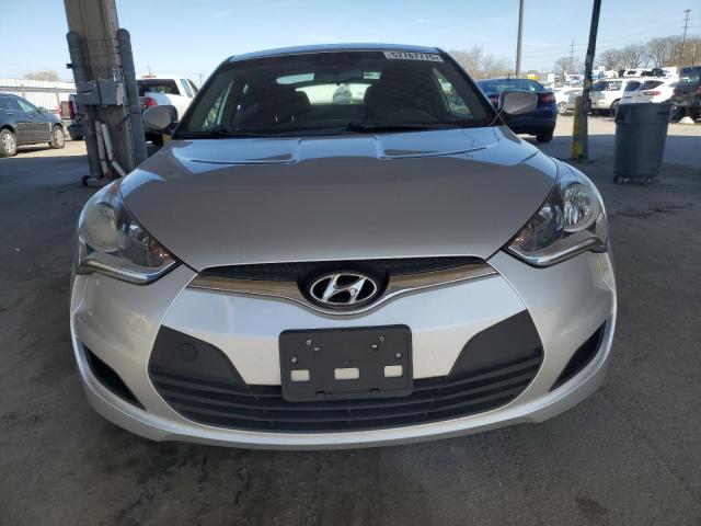  HYUNDAI VELOSTER 2014 Srebrny