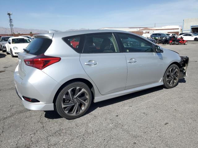  TOYOTA COROLLA 2018 Silver