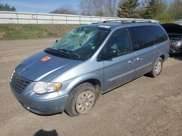 2005 Chrysler Town & Country Touring