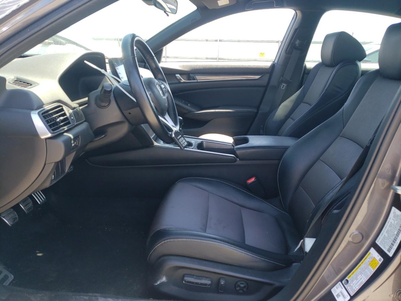1HGCV1E30JA137962 HONDA ACCORD 2018
