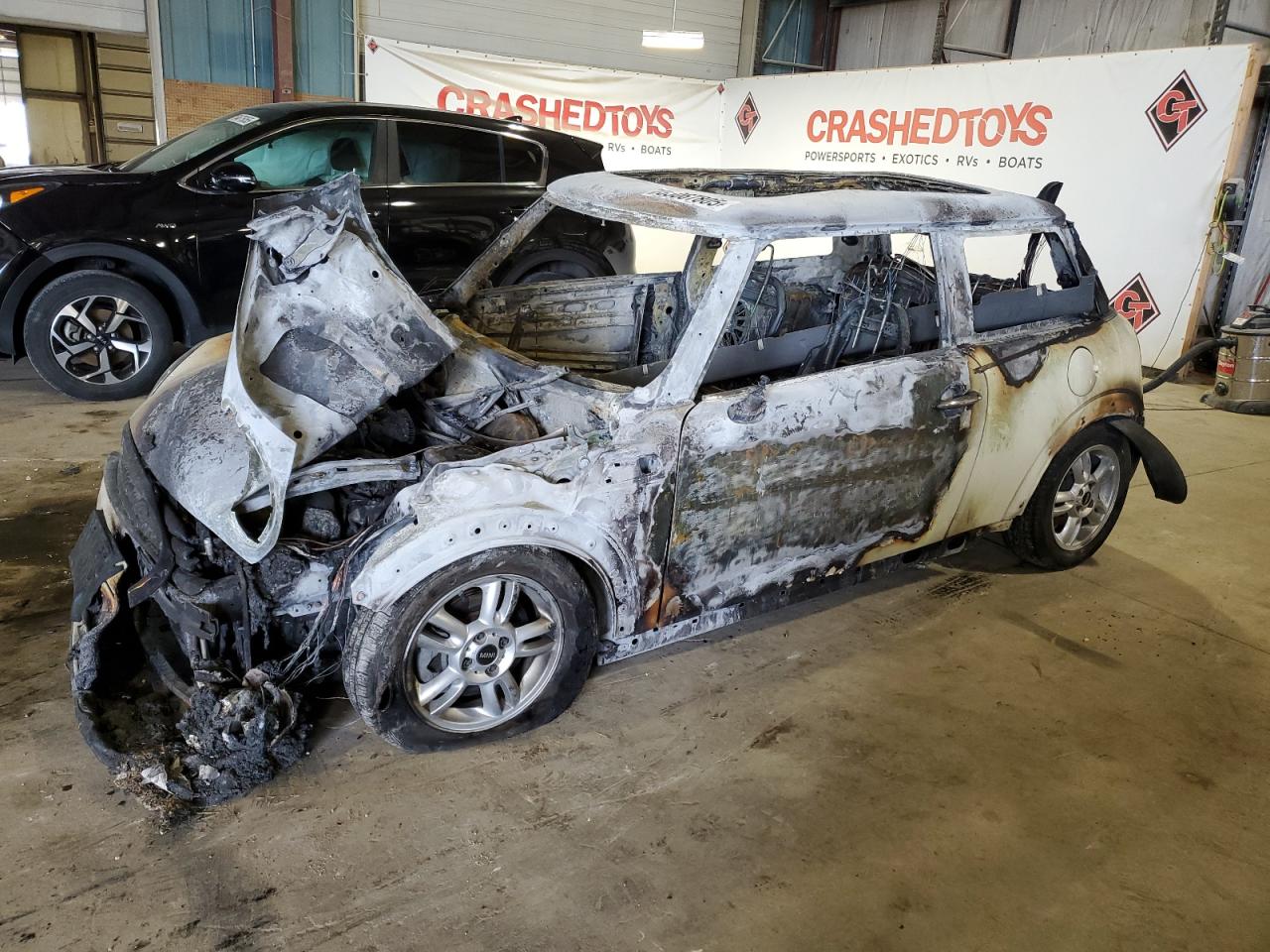 2013 Mini Cooper for Sale in Eldridge, IA - Burn