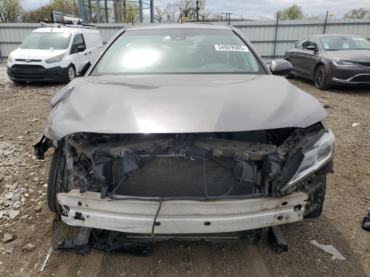 4T1B11HK2JU513869 TOYOTA CAMRY 2018