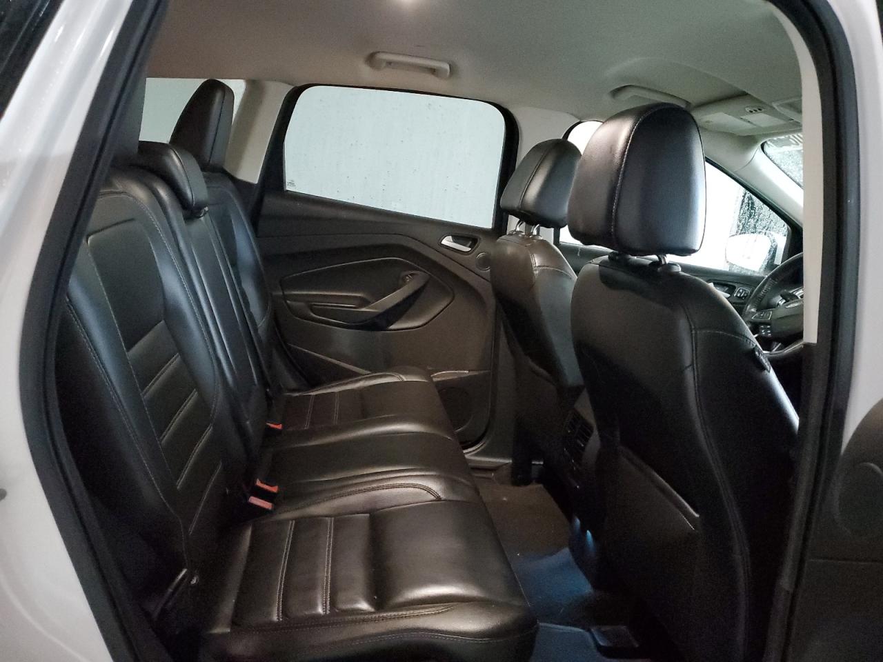 1FMCU0J96HUB31397 FORD ESCAPE 2017