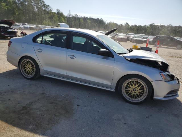 Sedans VOLKSWAGEN JETTA 2016 Silver