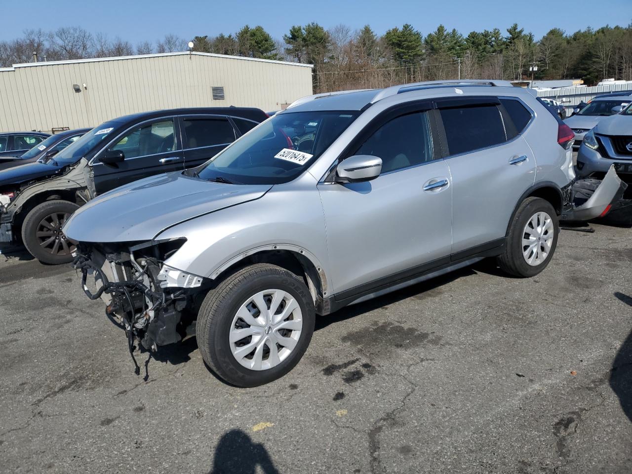 JN8AT2MV5HW027415 NISSAN ROGUE 2017