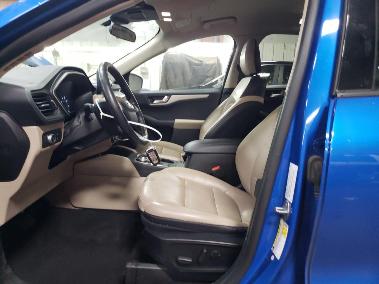 1FMCU9H65LUB09318 FORD ESCAPE 2020