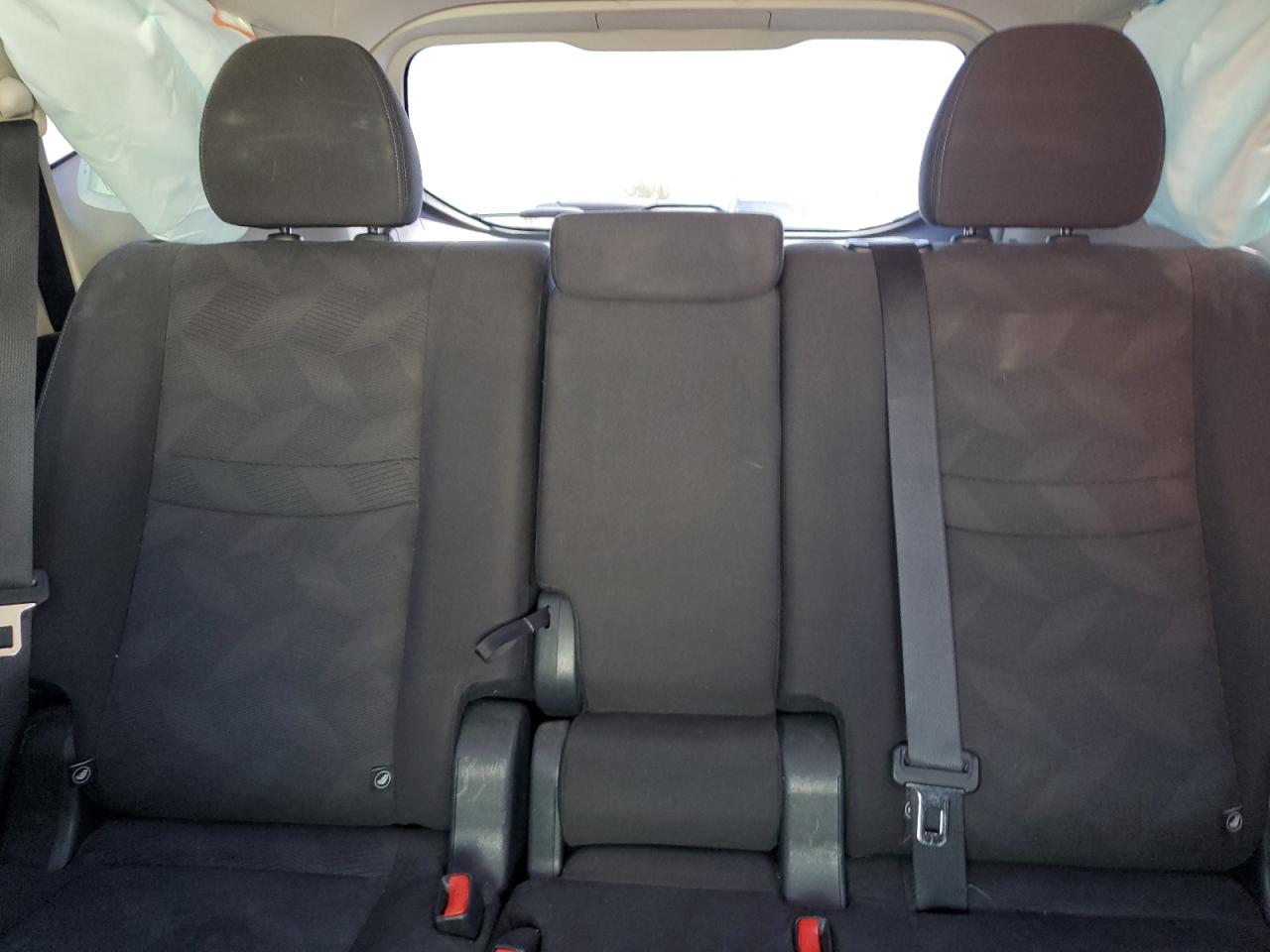 KNMAT2MV2GP689456 NISSAN ROGUE 2016