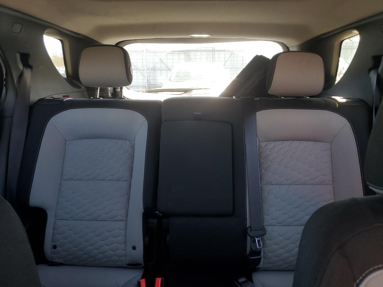 2GNAXSEVXJ6113647 CHEVROLET EQUINOX 2018