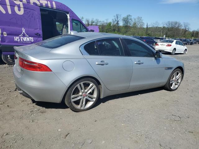  JAGUAR XE 2017 Серебристый