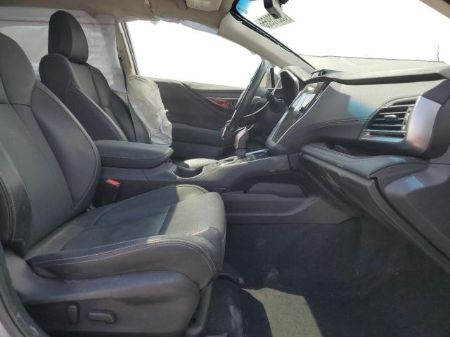  SUBARU OUTBACK 2021 Srebrny