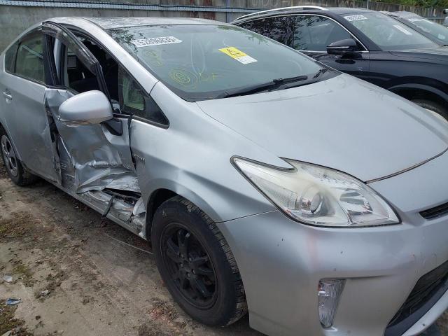 2014 TOYOTA PRIUS HYBR