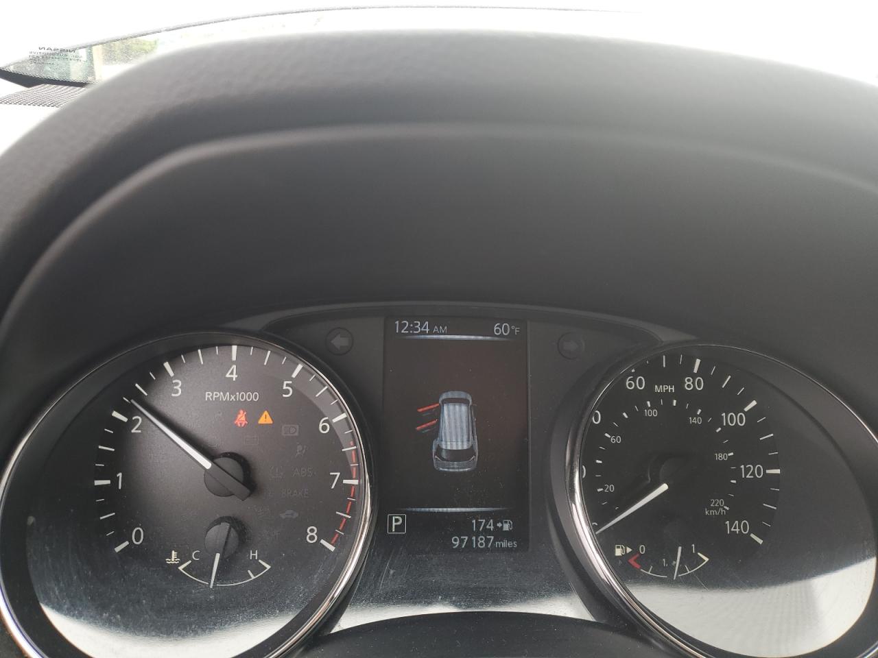 JN8AT2MT3HW401633 NISSAN ROGUE 2017