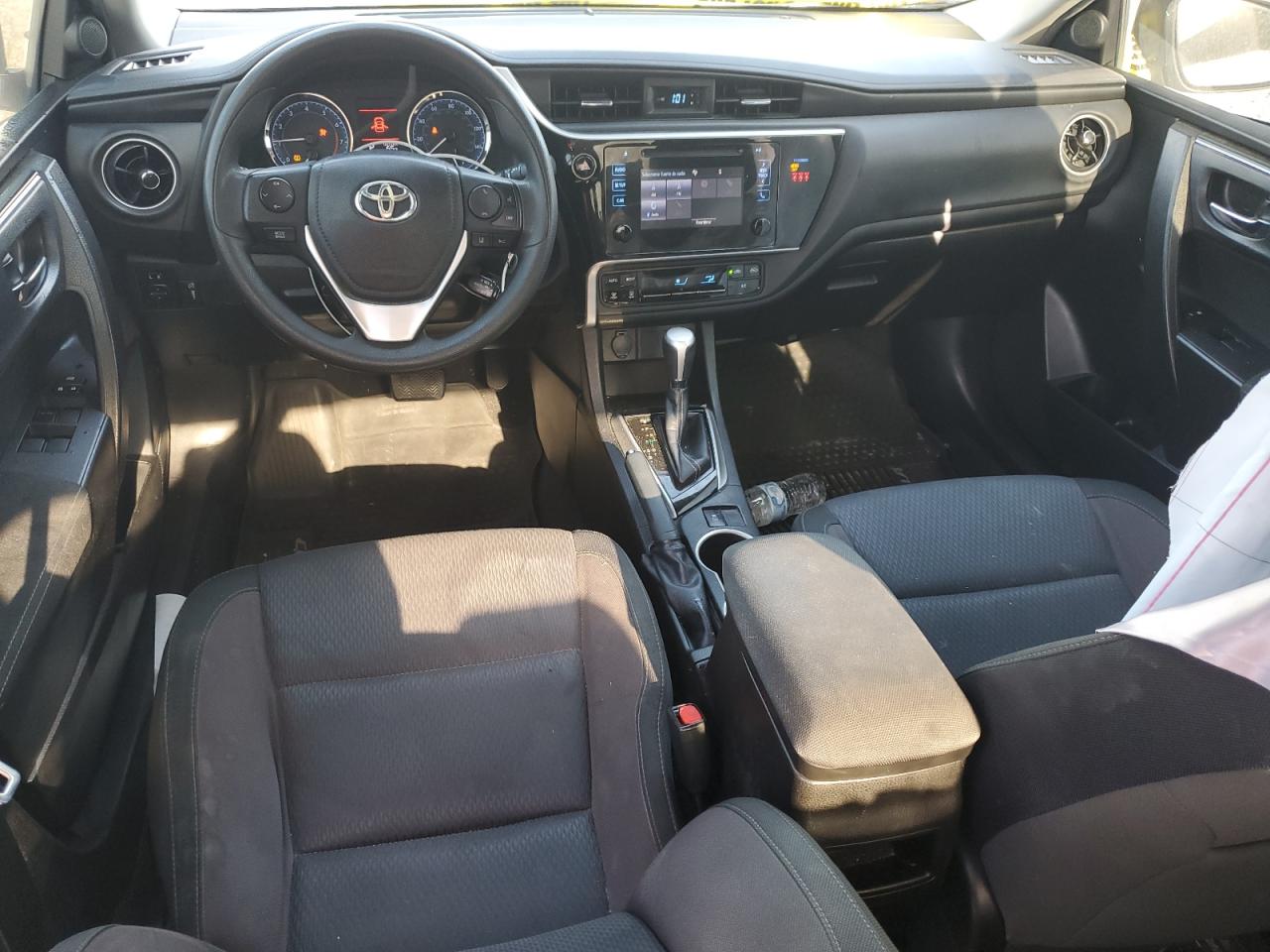 5YFBURHE6KP881894 TOYOTA COROLLA 2019