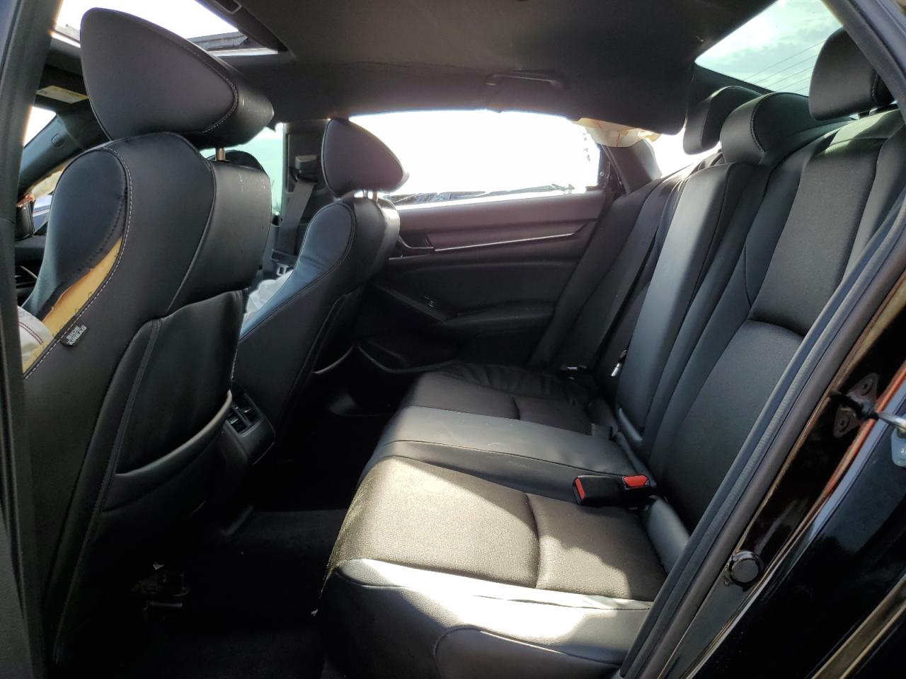 1HGCV2F39JA049058 HONDA ACCORD 2018