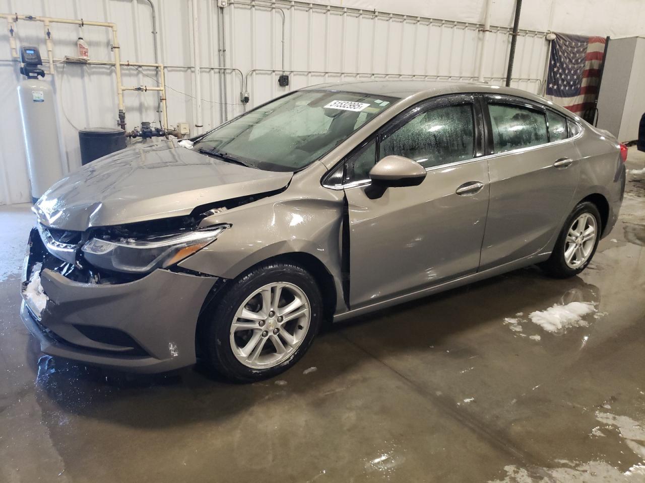 2017 Chevrolet Cruze Lt for Sale in Avon, MN - Front End