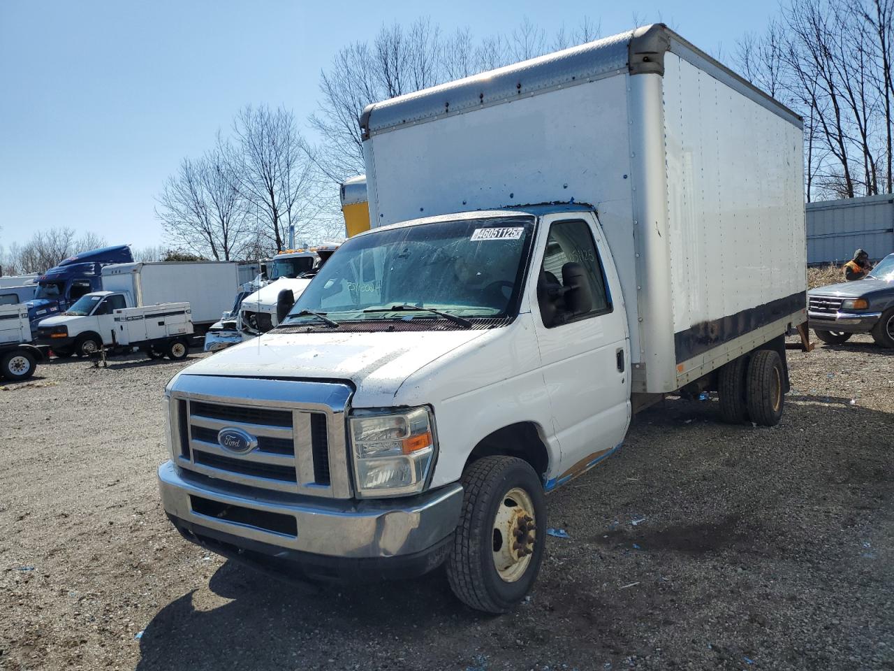 2016 Ford Econoline E450 Super Duty Cutaway Van for Sale in Davison, MI - Minor Dent/Scratches