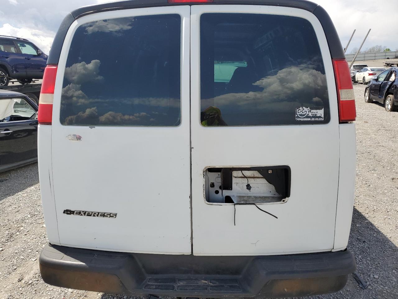 2008 Chevrolet Express G1500 VIN: XGCFG15X681173190 Lot: 52722025