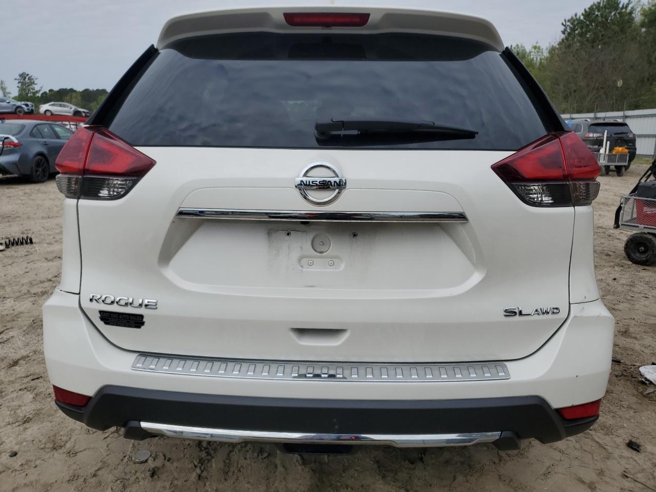 2017 Nissan Rogue S VIN: JN8AT2MV5HW017029 Lot: 52947395