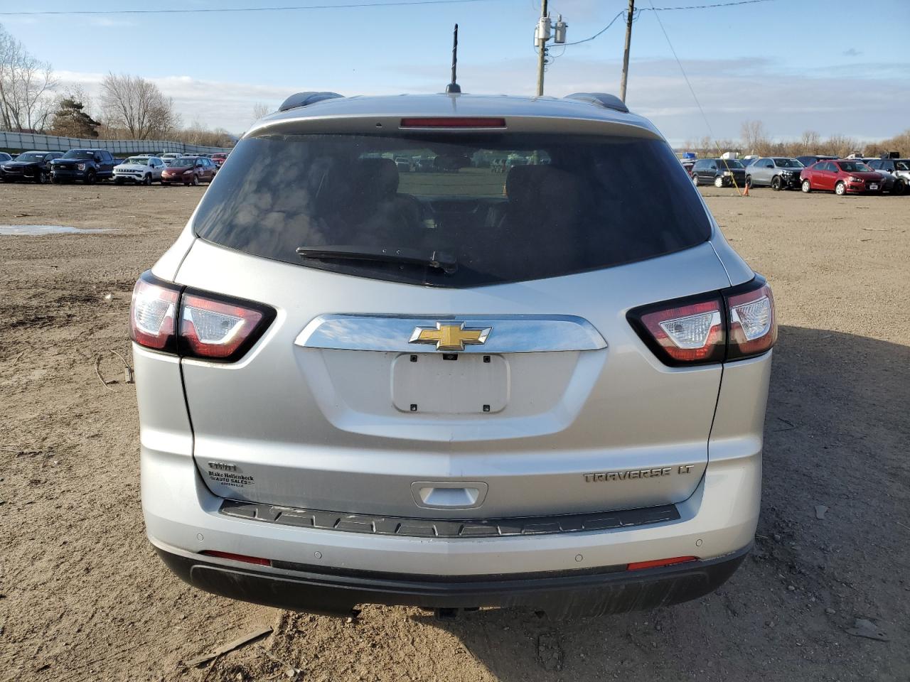 1GNKVHKD5FJ295325 2015 Chevrolet Traverse Lt