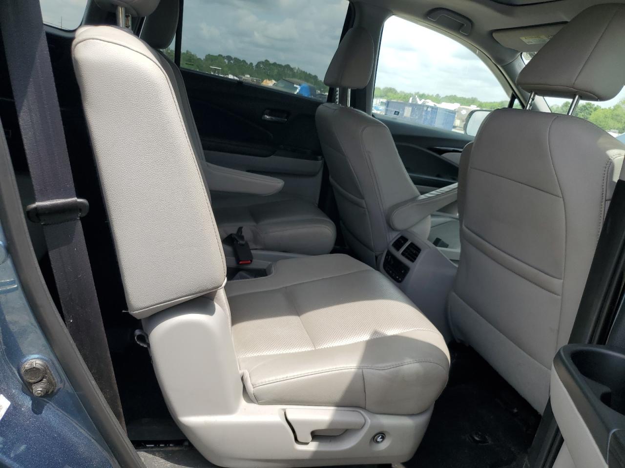 5FNYF6H06GB105825 HONDA PILOT 2016