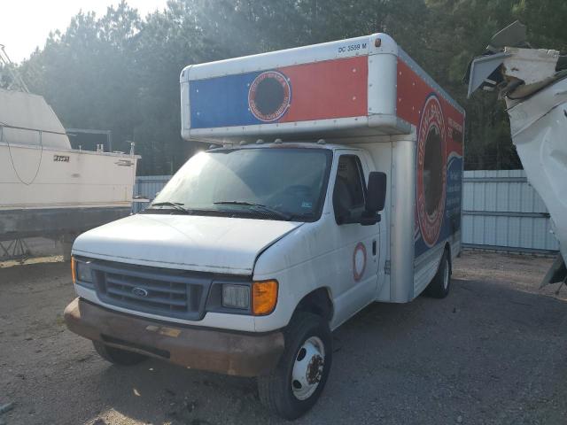 2006 Ford Econoline E450 Super Duty Cutaway Van