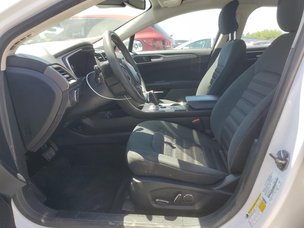 2019 Ford Fusion Se VIN: 3FA6P0LU7KR124862 Lot: 54037375