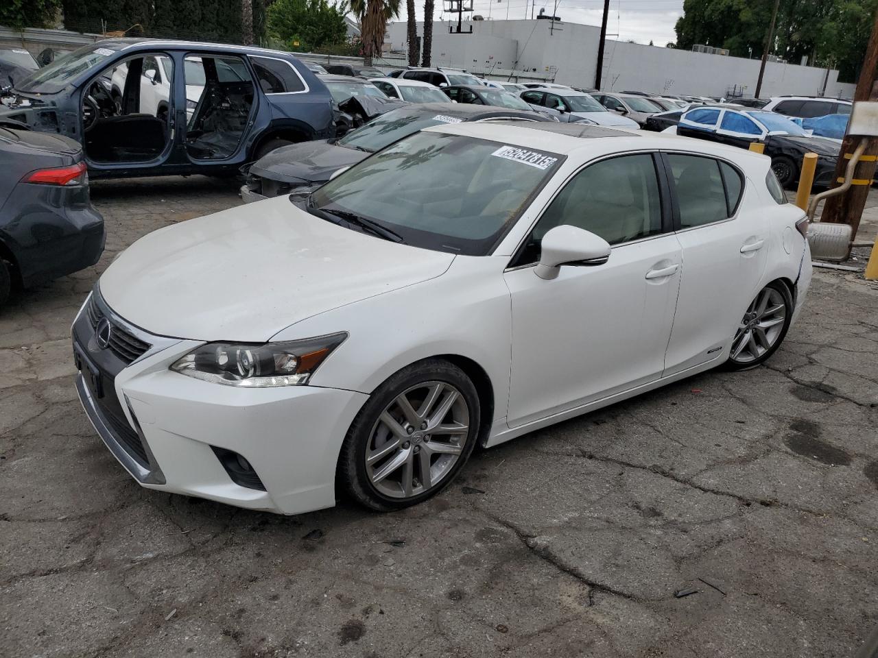 2017 Lexus Ct 200 იყიდება Van Nuys-ში, CA - Undercarriage