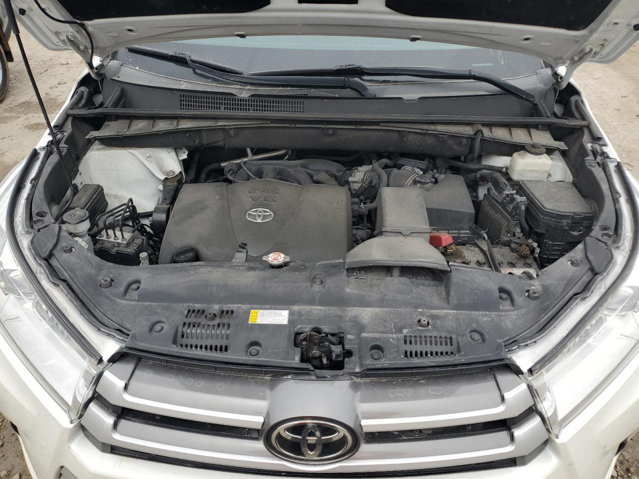 2019 Toyota Highlander Se VIN: 5TDJZRFH6KS623523 Lot: 54888235