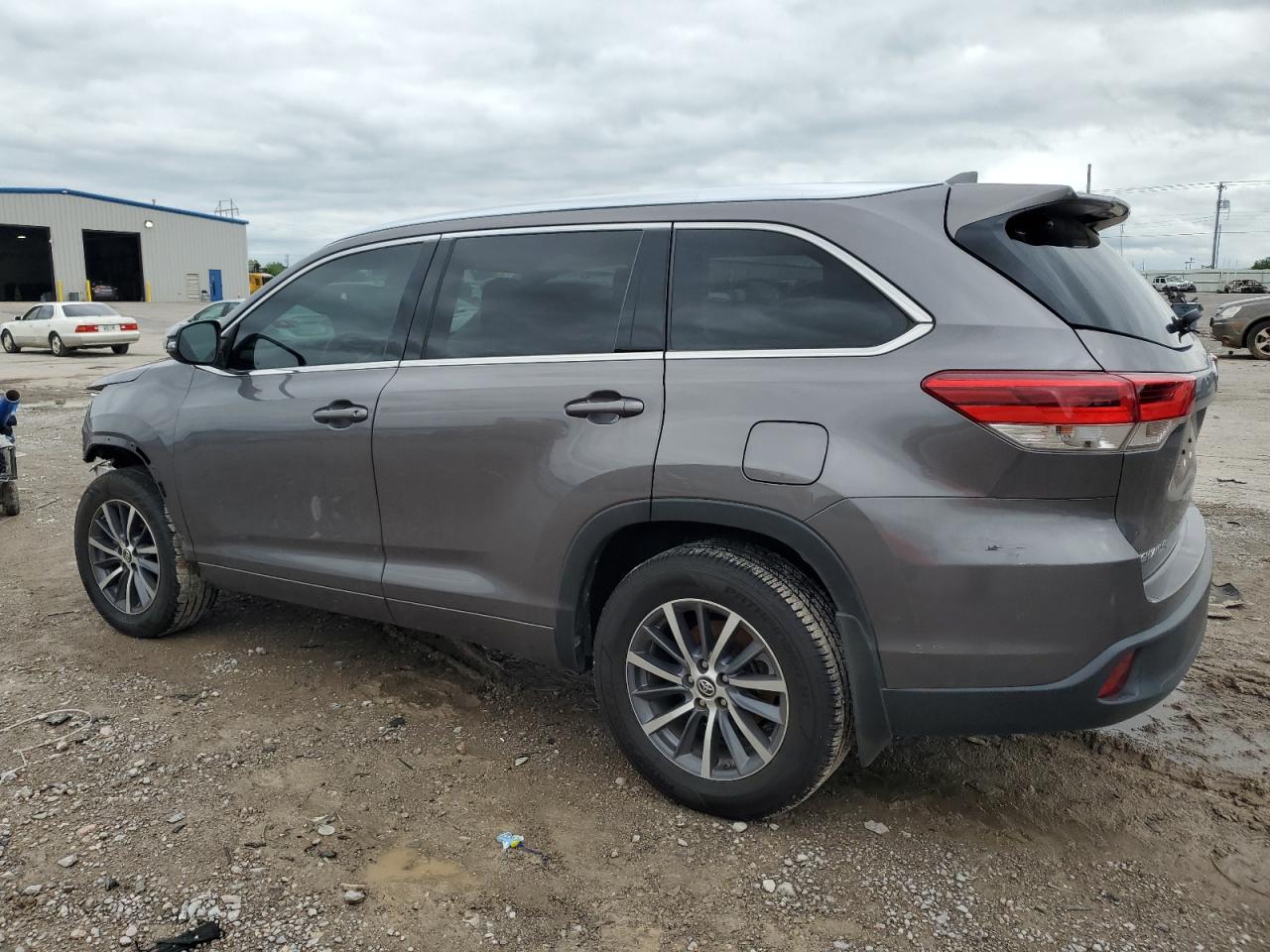 5TDJZRFH3HS460452 TOYOTA HIGHLANDER 2017