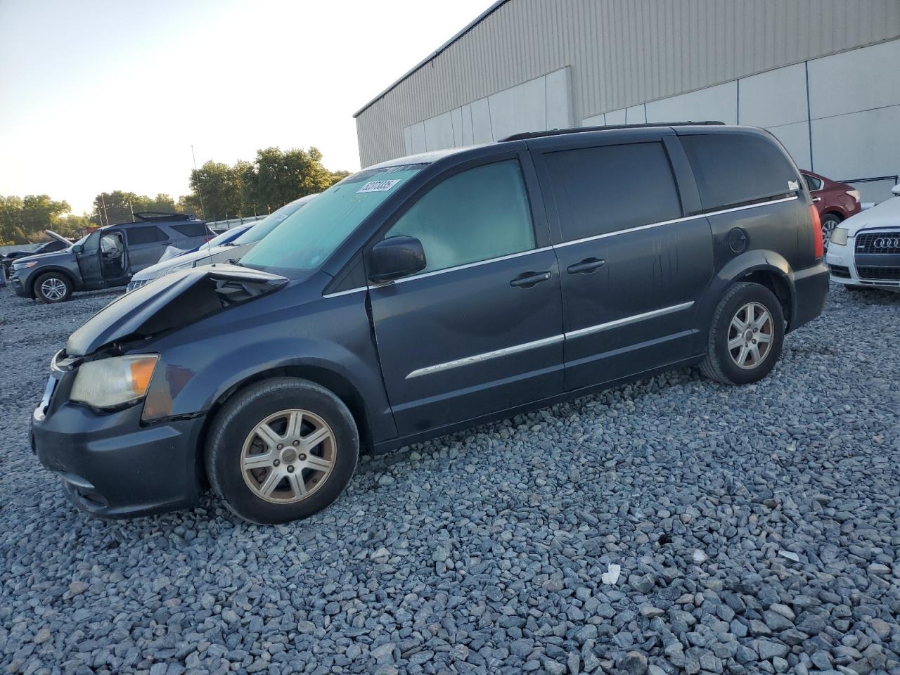 2013 Chrysler Town & Country Touring იყიდება Apopka-ში, FL - Front End