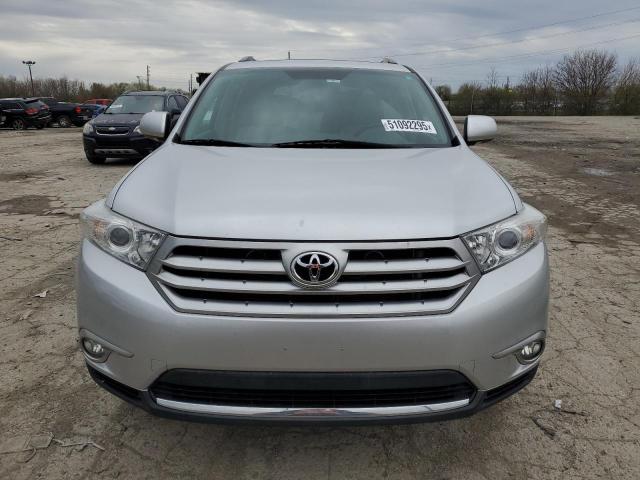  TOYOTA HIGHLANDER 2012 Серебристый