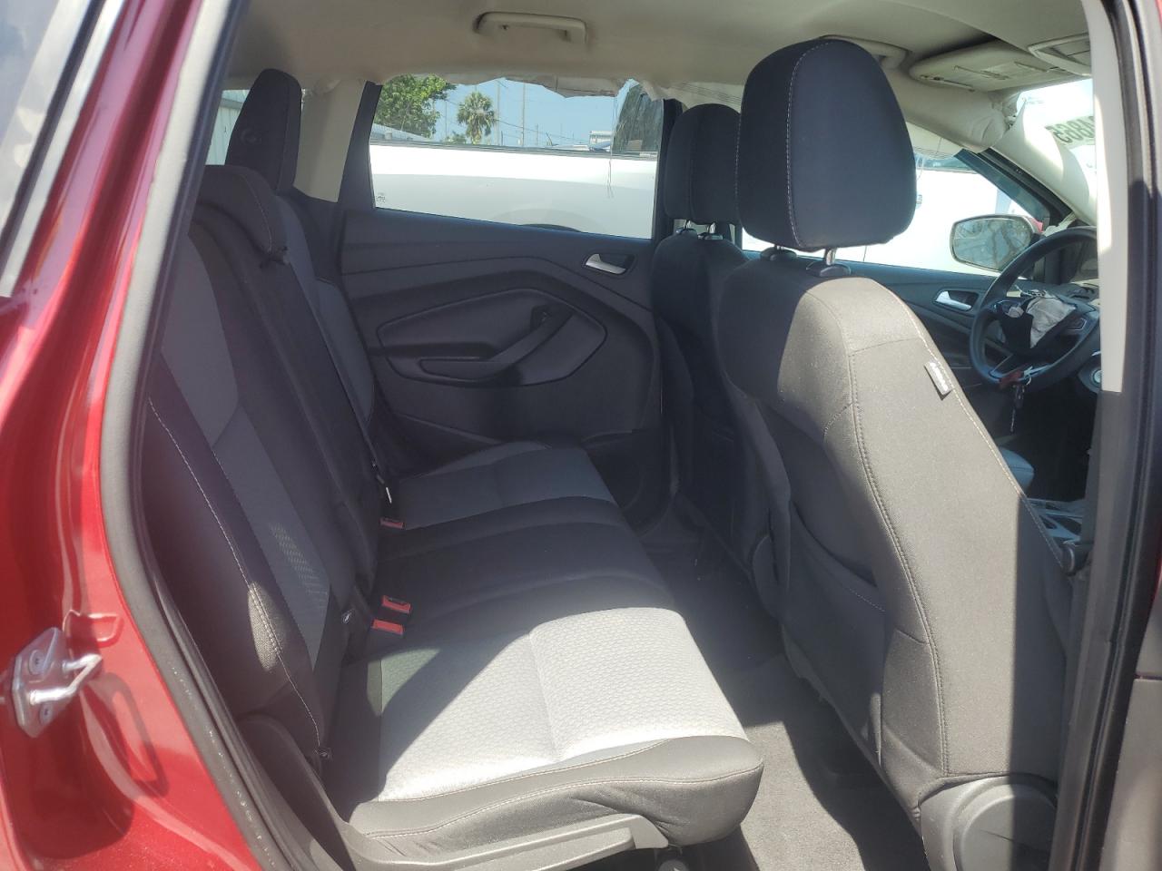 1FMCU9G90HUB25509 FORD ESCAPE 2017