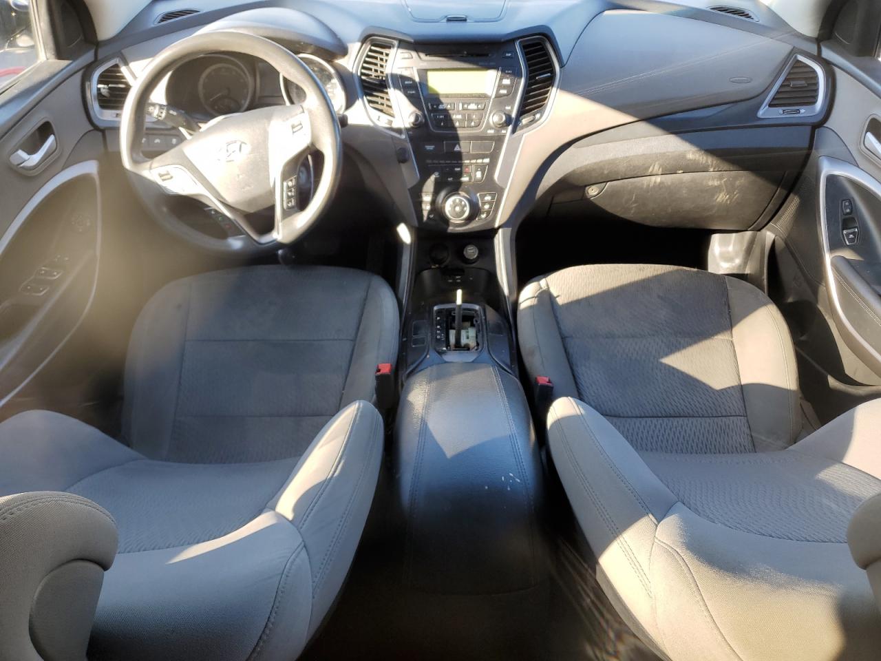 5XYZTDLB3GG329329 HYUNDAI SANTA FE 2016