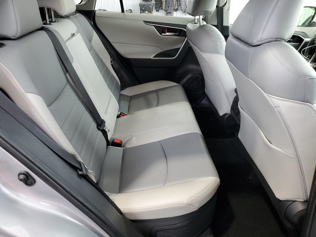 2022 Toyota Rav4 Xle Premium VIN: JTMB6RFV0ND052324 Lot: 54743115
