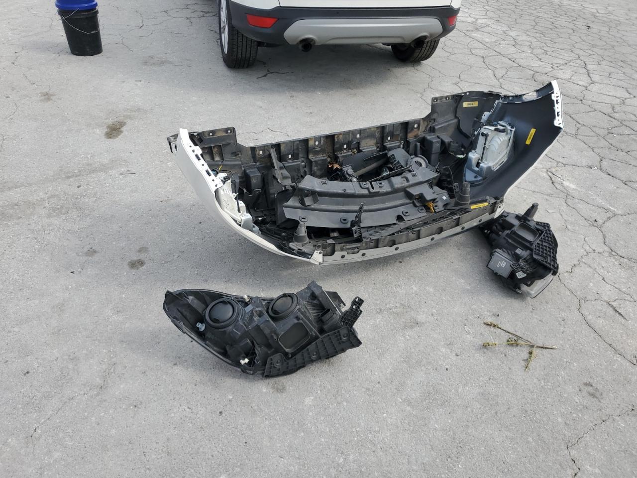 1FMCU0HD2KUA45005 FORD ESCAPE 2019